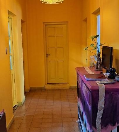 Hostel Lqueen 1 Salta Bagian luar foto