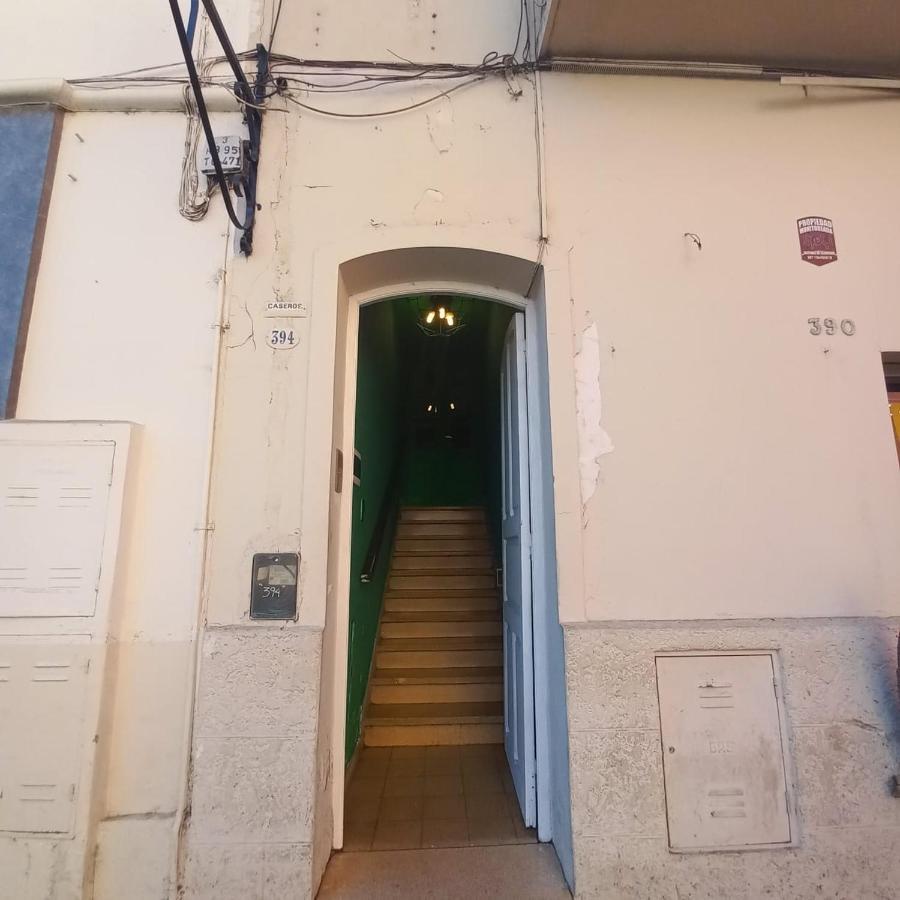 Hostel Lqueen 1 Salta Bagian luar foto